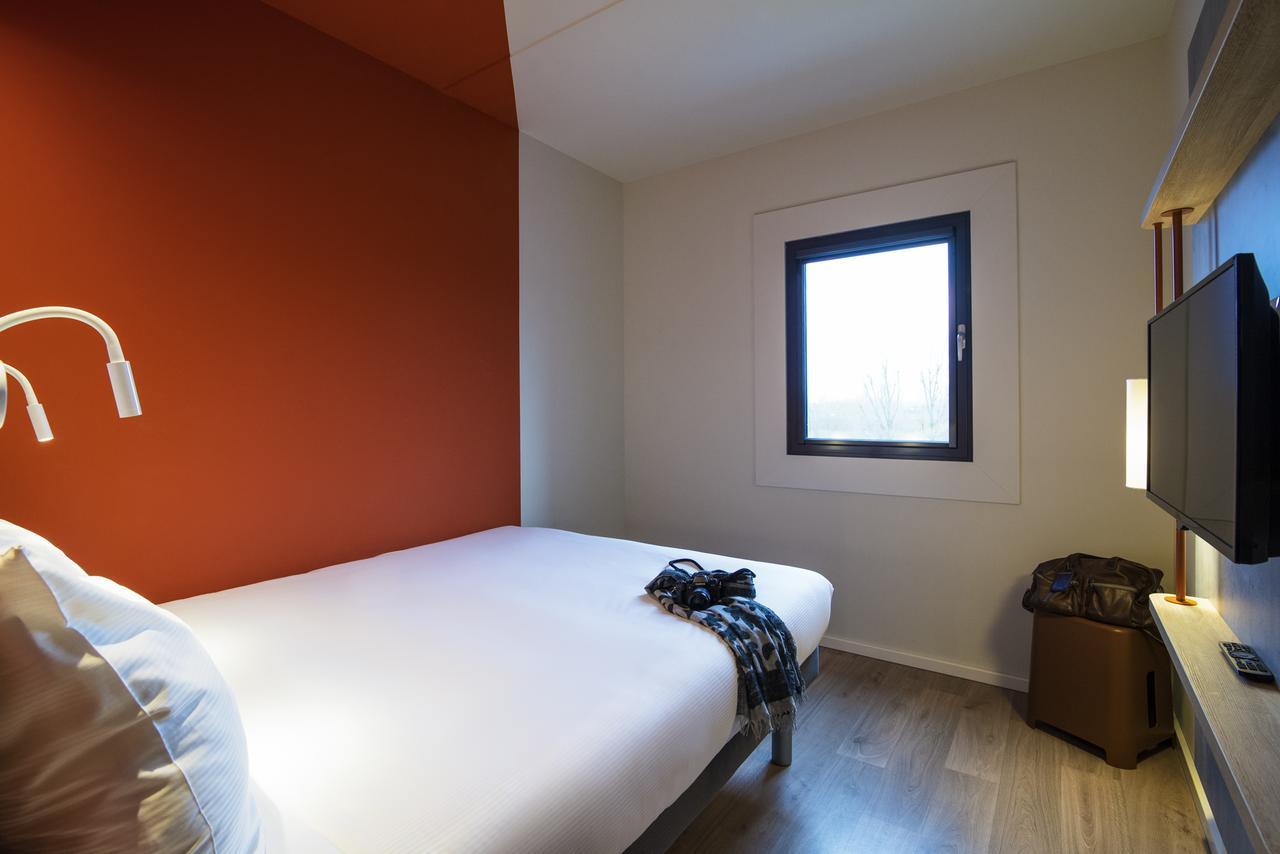 Ibis Budget Charleroi Airport Exterior photo
