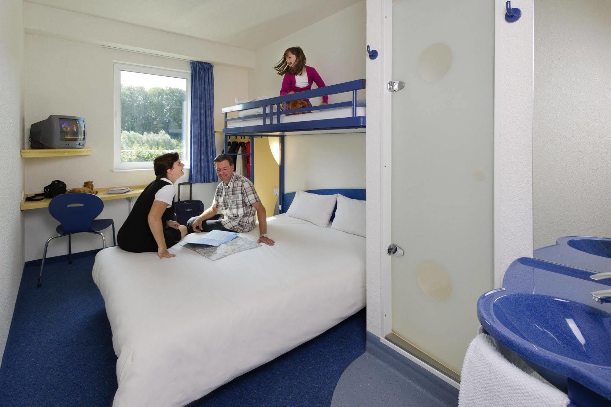Ibis Budget Charleroi Airport Exterior photo